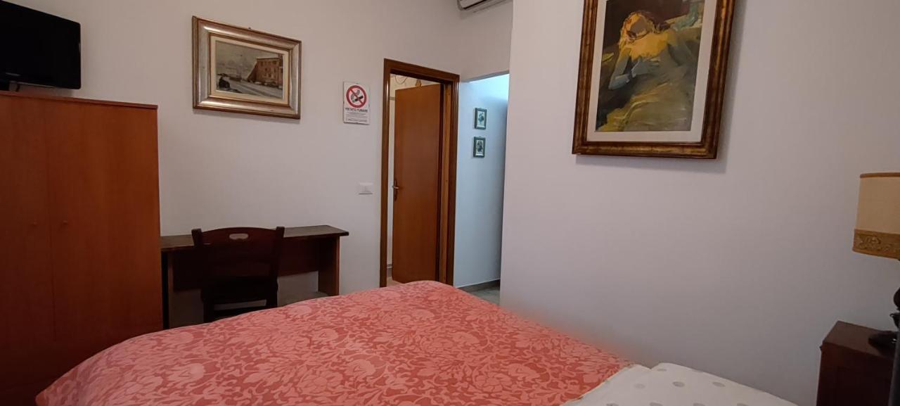 Pisa Central Station Room Rent Εξωτερικό φωτογραφία